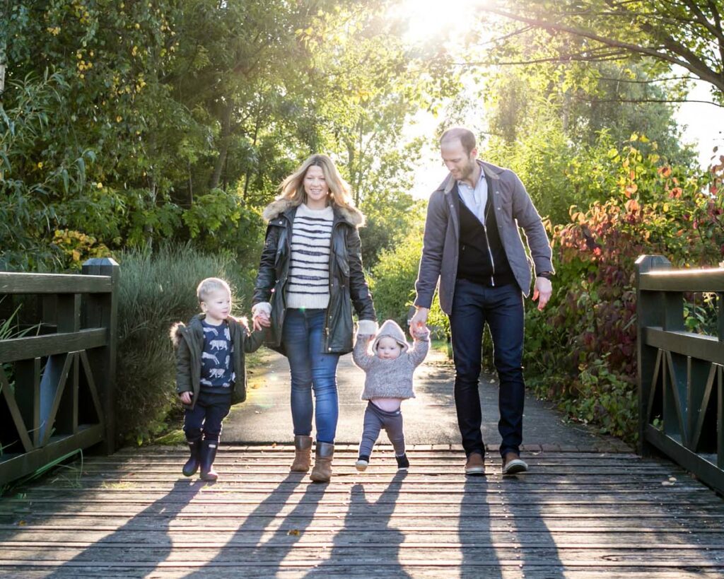 family-photographer-group-shot-south-london-barnes